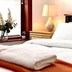 Centrally Located Apartment With Free Wifi