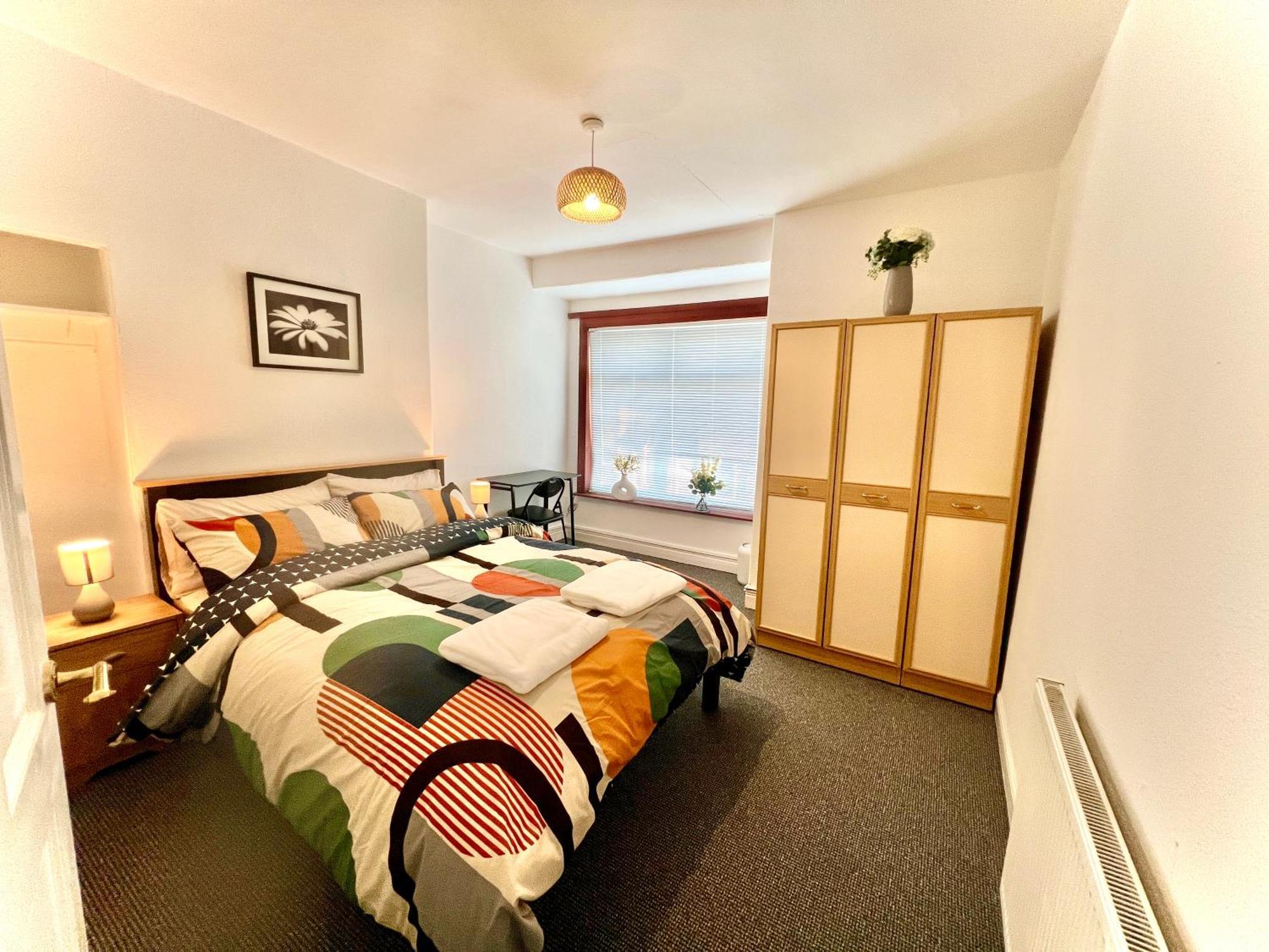 Centrally Located With Free Wifi Homestay