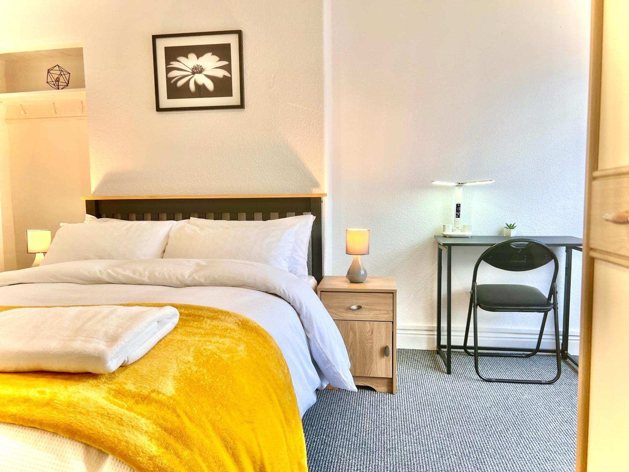Centrally Located With Free Wifi Homestay *