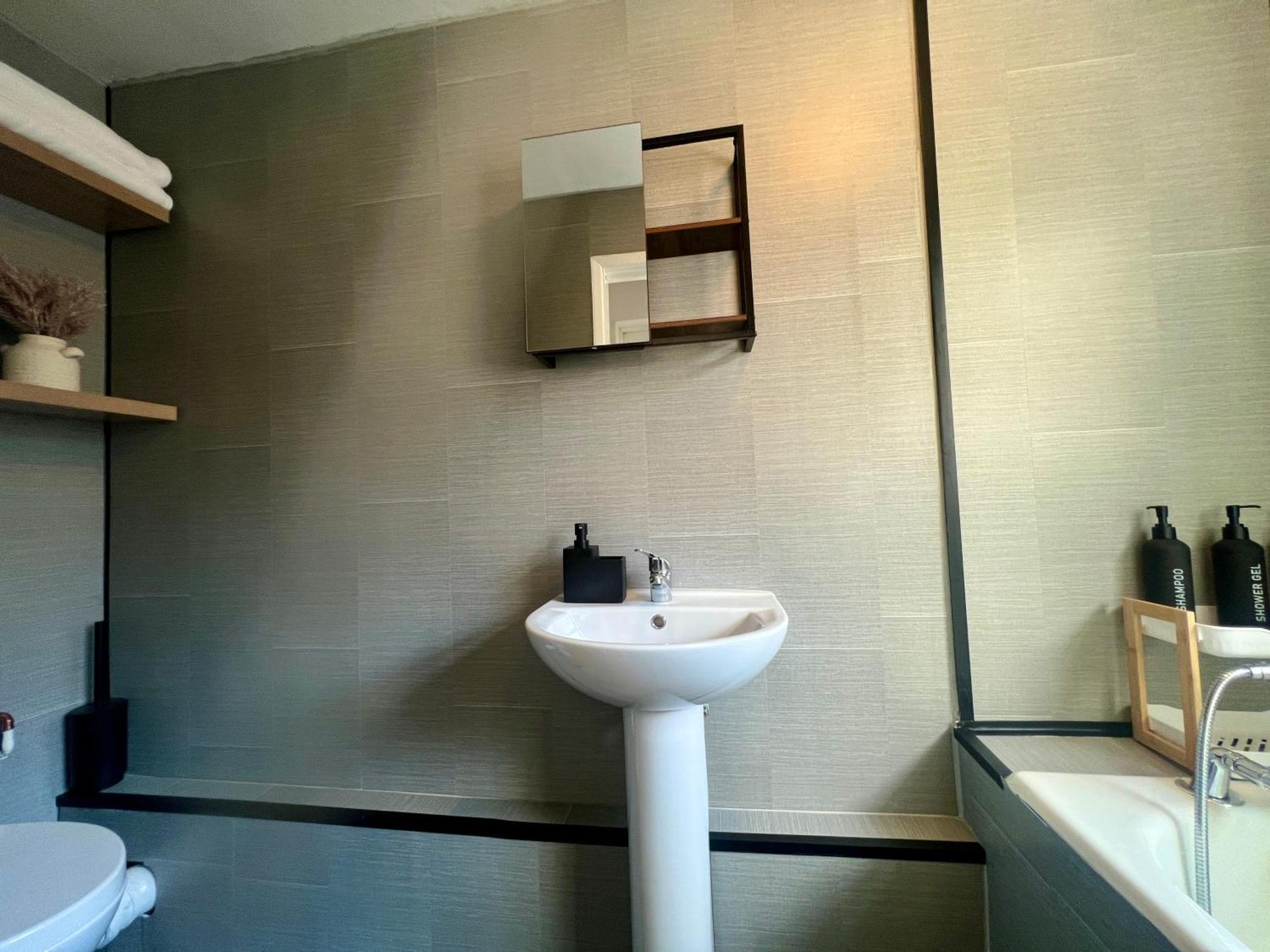 Centrally Located With Free Wifi *